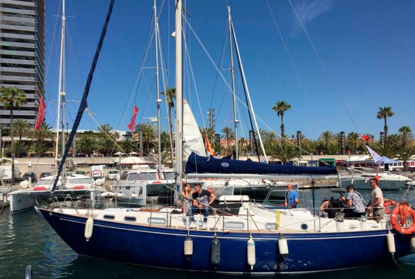 Spanish Dating show take use of our beautiful sailboat in Mediterraneo